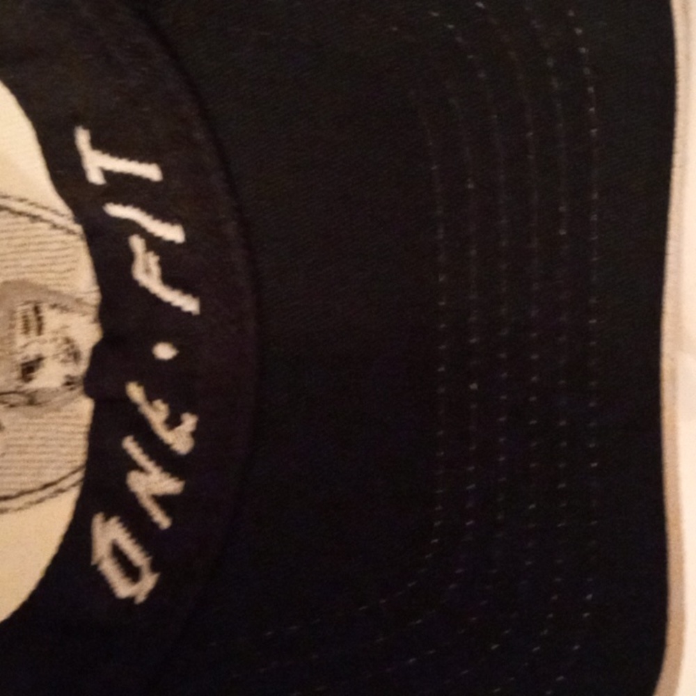Raiders Preowned Reebok cap - Picture 6 of 9